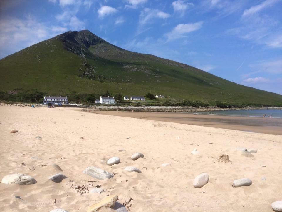 The Old Beach Cottage, Achill Doogort Exterior photo